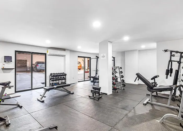 Morgan Residences 607b *